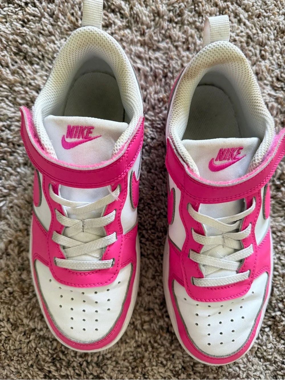 Nike Kids White and Hot Pink Low-Top Sneakers with Velcro Strap